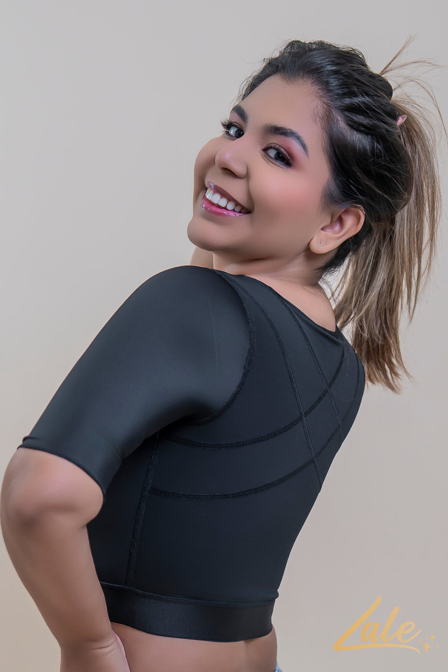 Arm Coverage Bra - Women's Basic Minimalist Design for Comfort and Support
