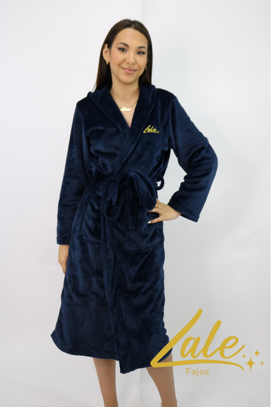 Recovery Robe for Women with Long Sleeves, Elegant Design and Pockets for Medical Drains